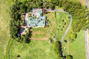 1021 Peak Road, Helensville