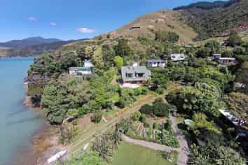 714 Cable Bay Road, Cable Bay