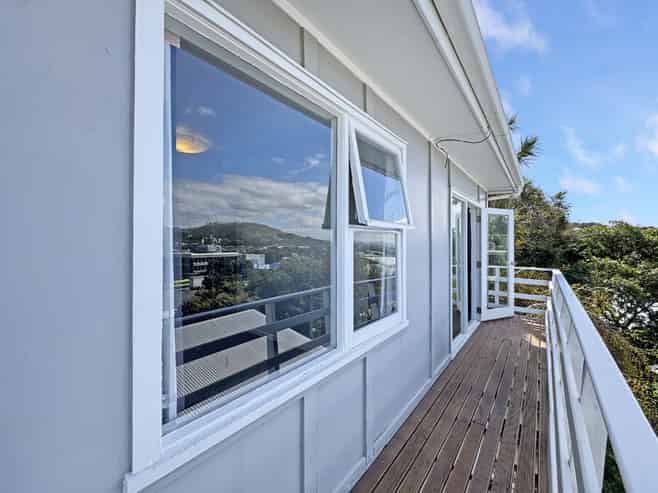 6B Rewa Terrace, Tawa