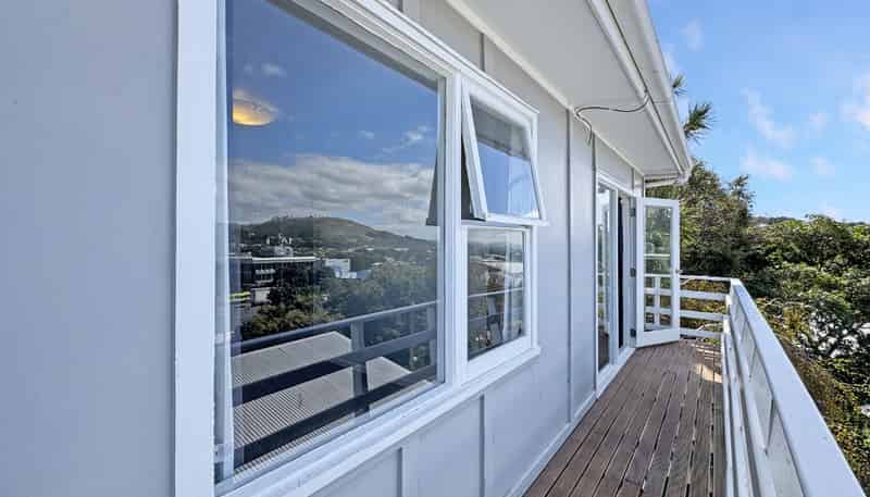 6B Rewa Terrace, Tawa