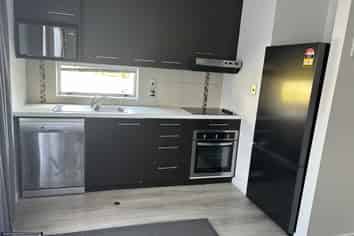 1/16 Dowding, Melville