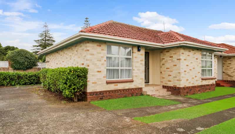 4/4 Erson Avenue, Royal Oak