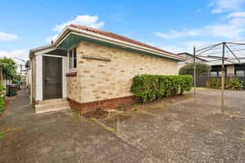 4/4 Erson Avenue, Royal Oak