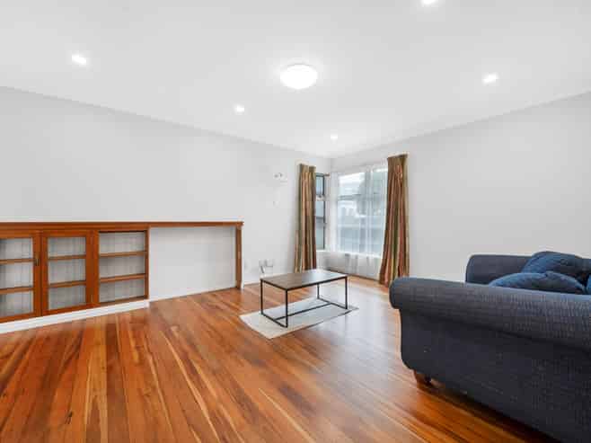 4/4 Erson Avenue, Royal Oak