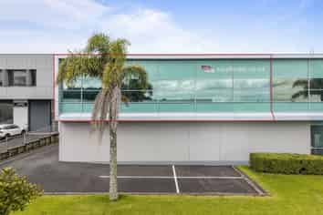 Turnkey office plus warehouse combo