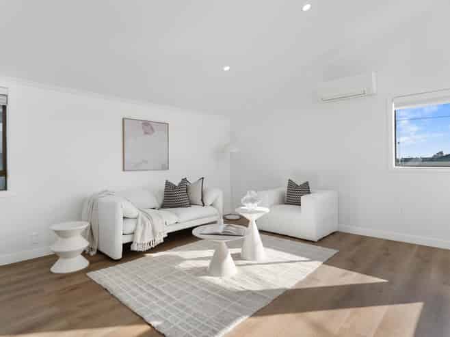 85 Pupuke Road, Northcote