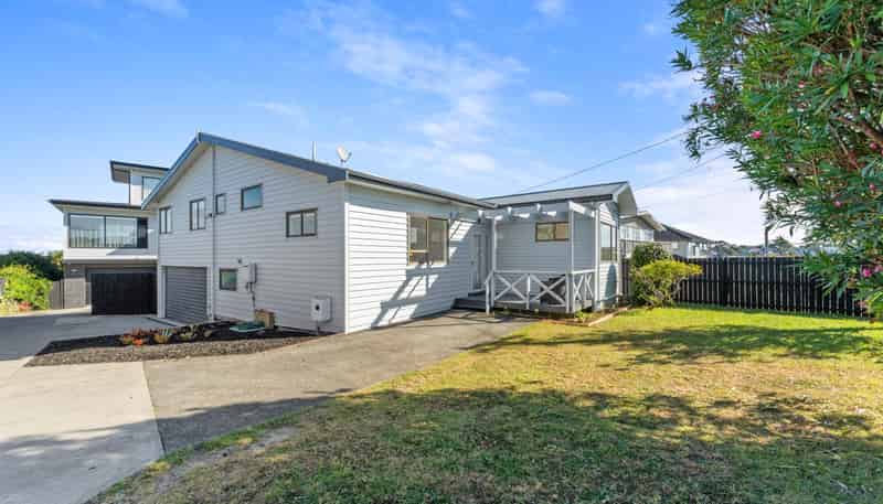 85 Pupuke Road, Northcote