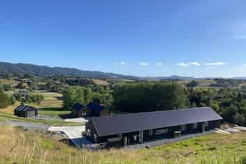 69 West Ridge Road, Maunu