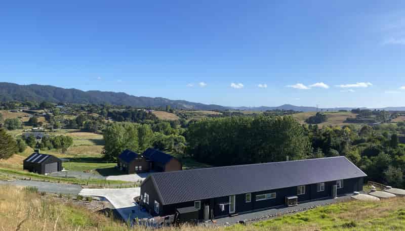 69 West Ridge Road, Maunu