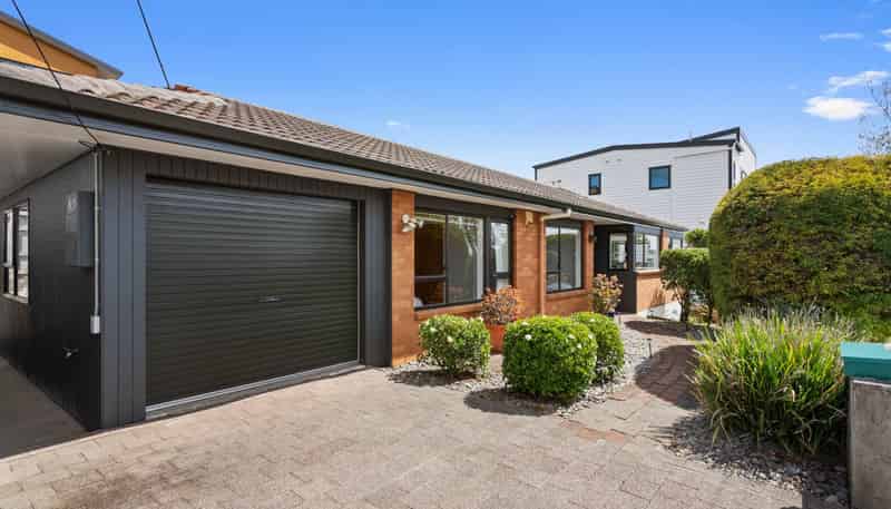 2b Kereru Street, Henderson