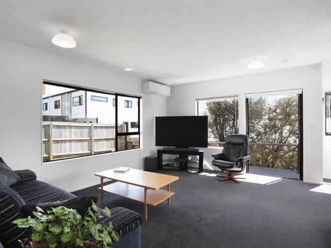 2b Kereru Street, Henderson