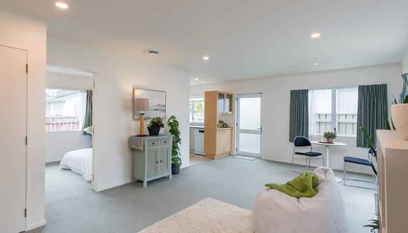 2/61 Main Road, Titahi Bay