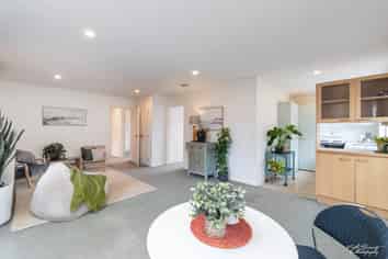 2/61 Main Road, Titahi Bay