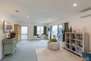 2/61 Main Road, Titahi Bay