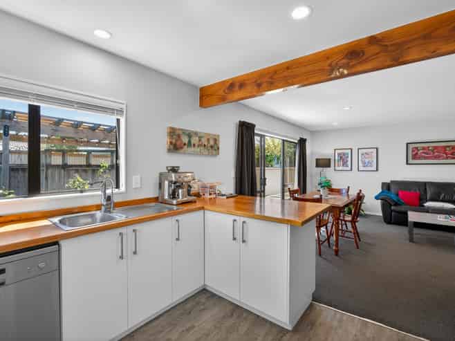 58 Aldinga Avenue, Stoke