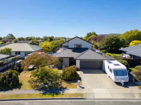 58 Aldinga Avenue, Stoke