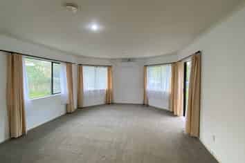 94 Landing Drive, Albany