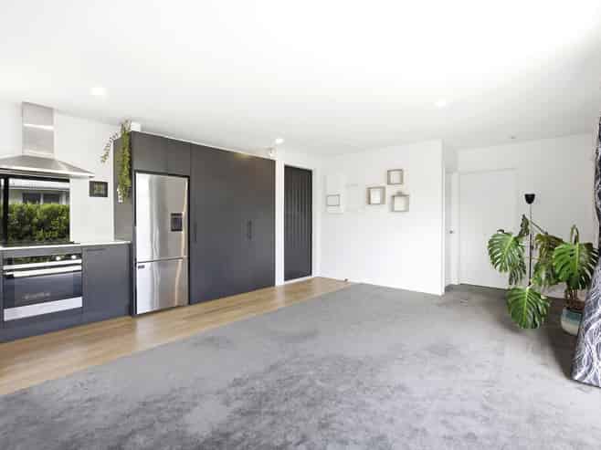 4/502 Armagh Street, Linwood