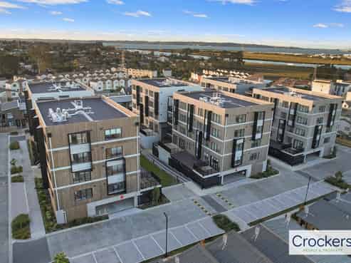 Multi-Unit/7 Rauemi Way, Te Atatu South