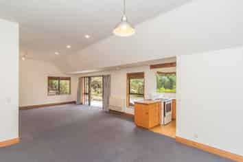 B/15 Kitchener Square, Highfield