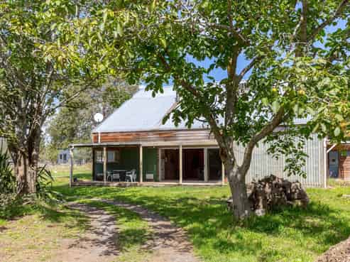 132-134 New York Street, Martinborough