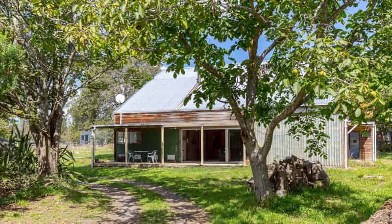 132-134 New York Street, Martinborough