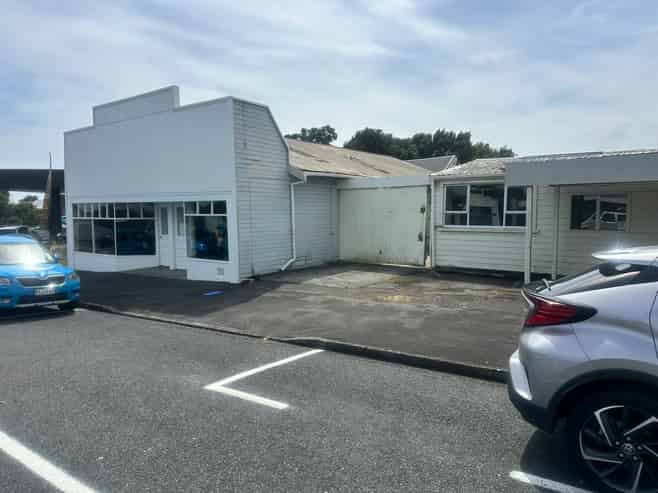 Rare Strandon Opportunity with Mixed Use Potential
