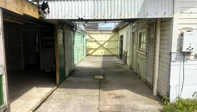 5 Mangorei Road, Strandon