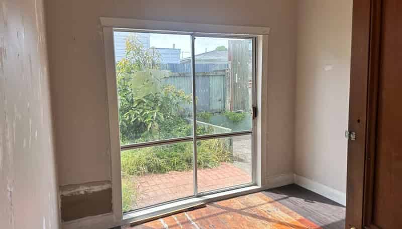 5 Mangorei Road, Strandon