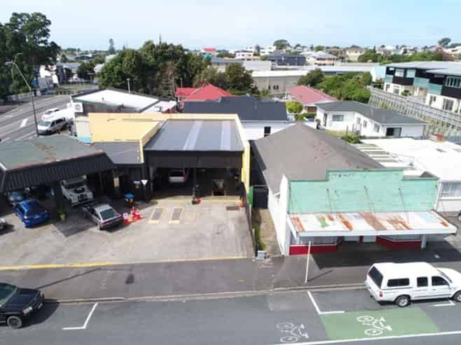 Rare Strandon Opportunity with Mixed Use Potential