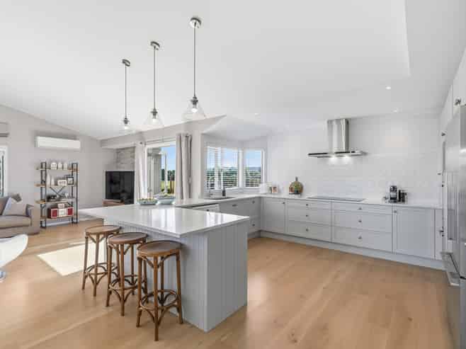 4 Old School Road, Ngahinapouri