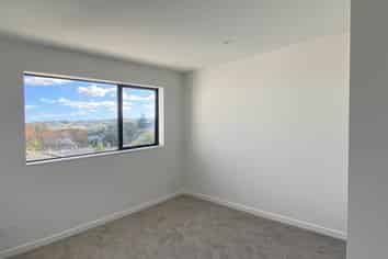 B/10 Pax Avenue, Forrest Hill