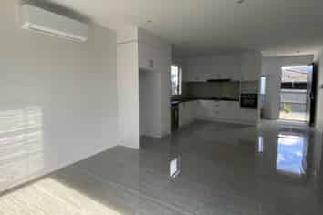 B/10 Pax Avenue, Forrest Hill