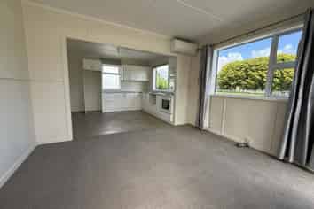 3/2a Bayly Street, Waitara