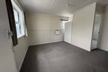 3/2a Bayly Street, Waitara