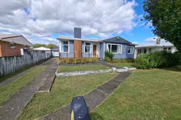 34 Bartholomew Road, Levin