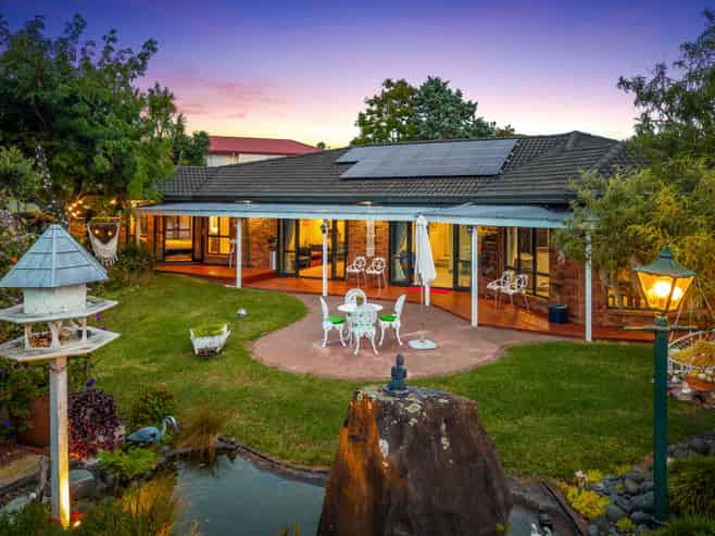 54 Roy Maloney Drive, Henderson