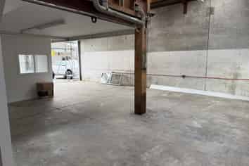20 Ihakara Street – Versatile workshop space