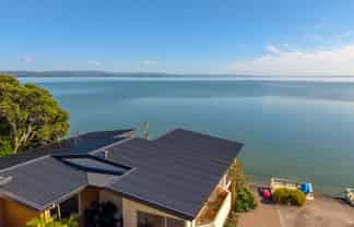 16A Crispe Road, Clarks Beach