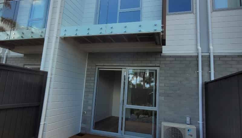 8/15 Sea Vista Avenue, Beach Haven