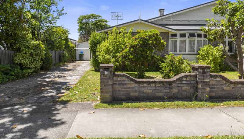 16  Lytton Street , Glenholme