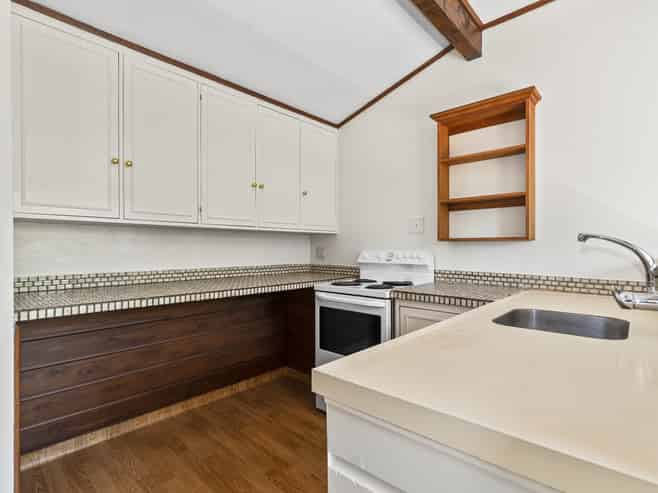 16  Lytton Street , Glenholme