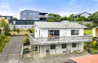 14B Taipari Avenue, Raglan
