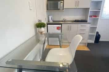 3E/16 Greensboro Street, Hamilton East