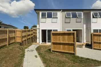 41F Wickman Way, Mangere East