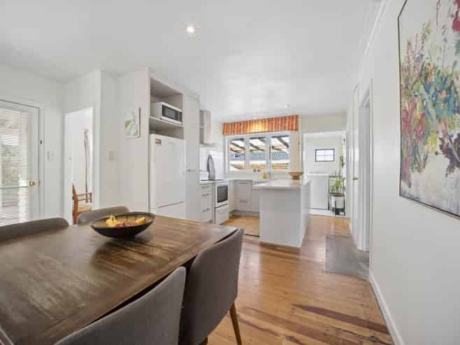 63 Roberts Road, Te Atatu South