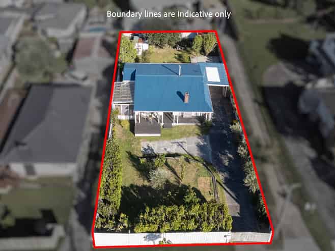 63 Roberts Road, Te Atatu South