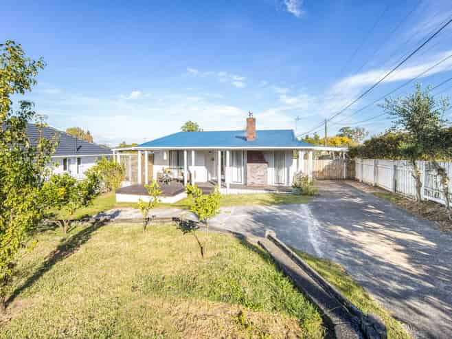 63 Roberts Road, Te Atatu South