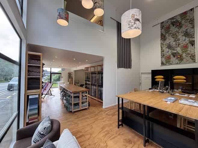 For Lease | Showroom, Office & Warehouse