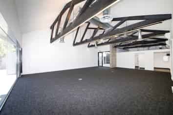 Modern Commercial Space – Jervois Rd